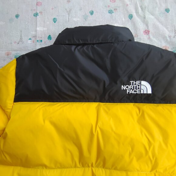 The North Face 1996 Retro Nuptse Jacket 'Summit Gold - Picture 7 of 11